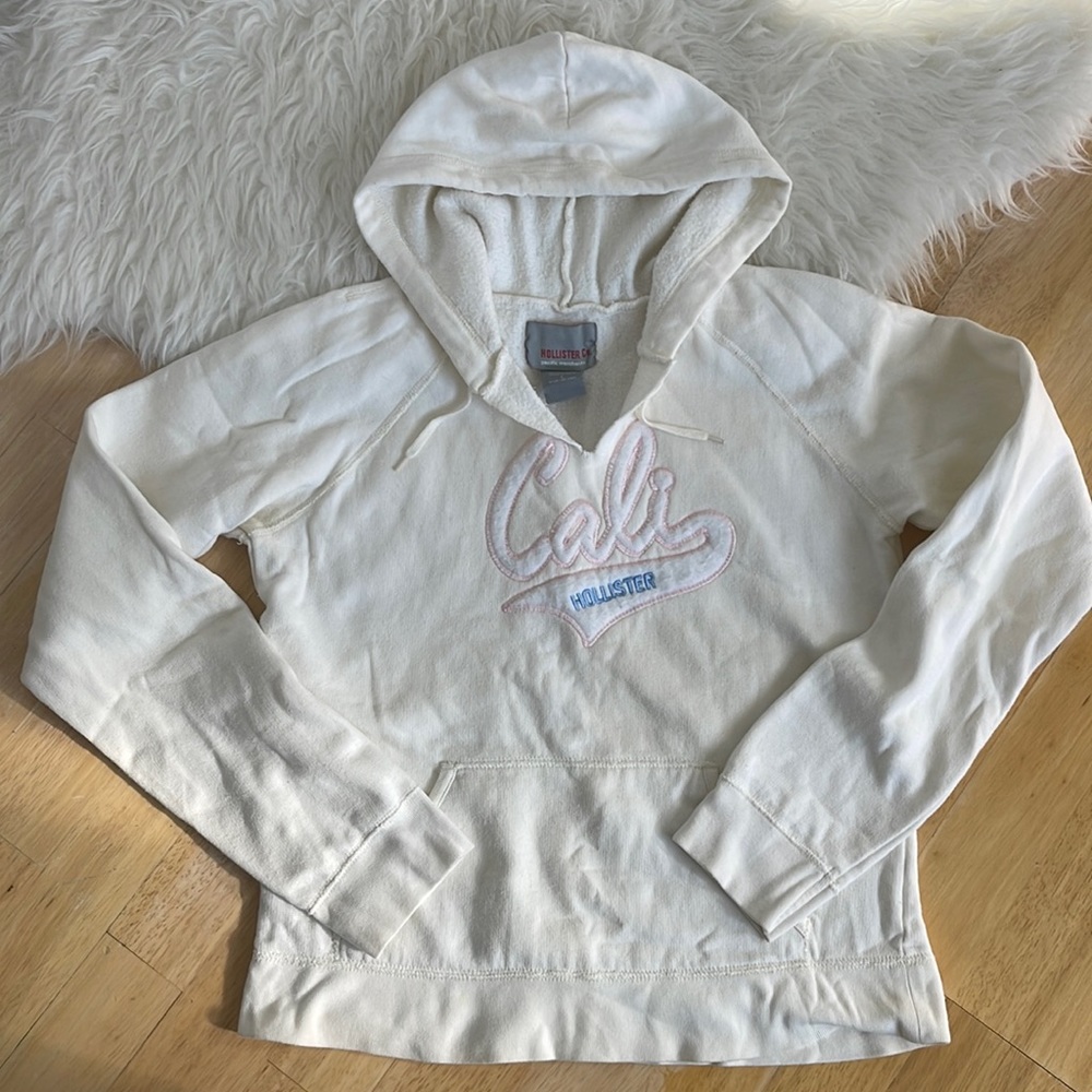Hollister Sweater Size L
